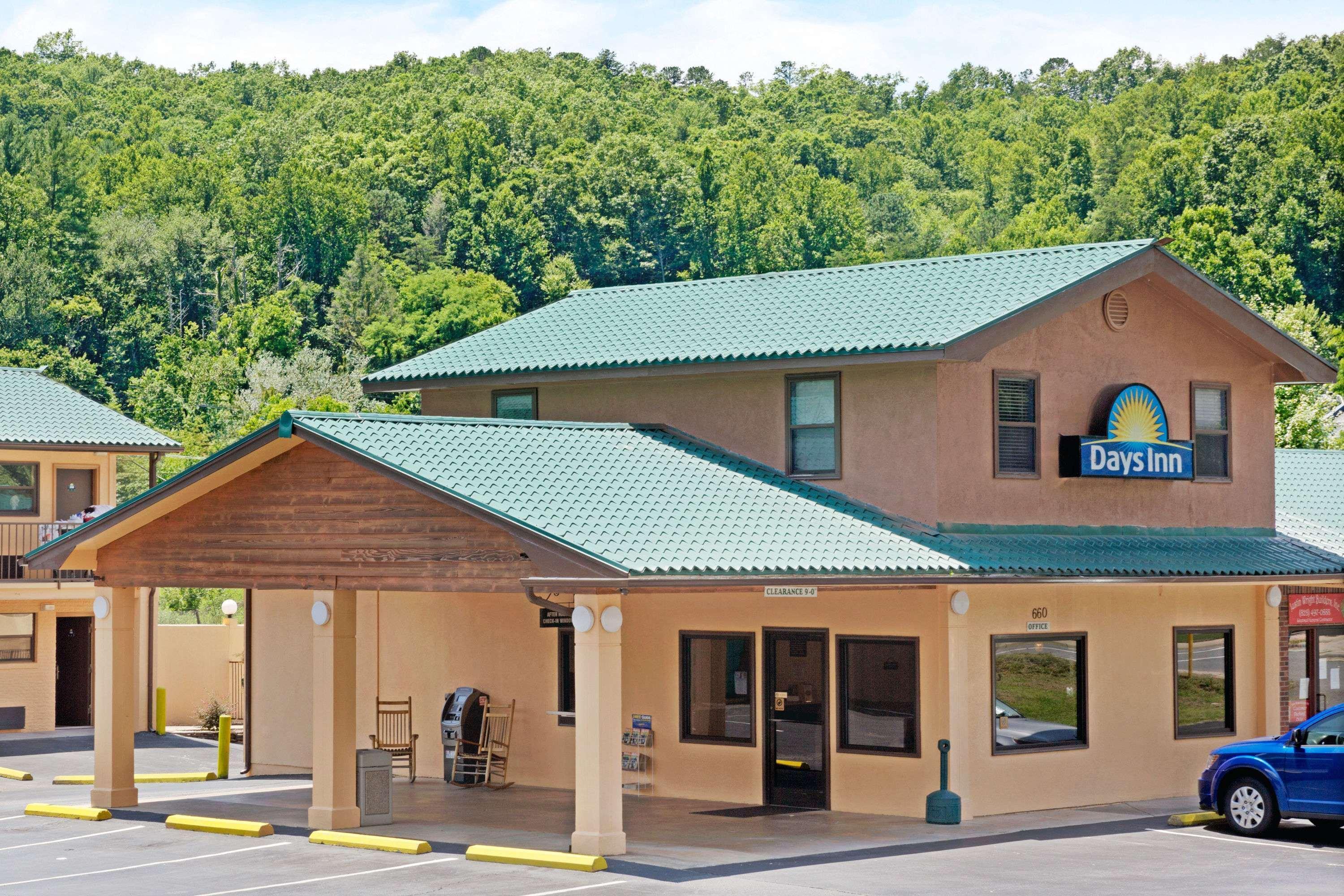 Days Inn By Wyndham Cherokee Near Casino Zewnętrze zdjęcie